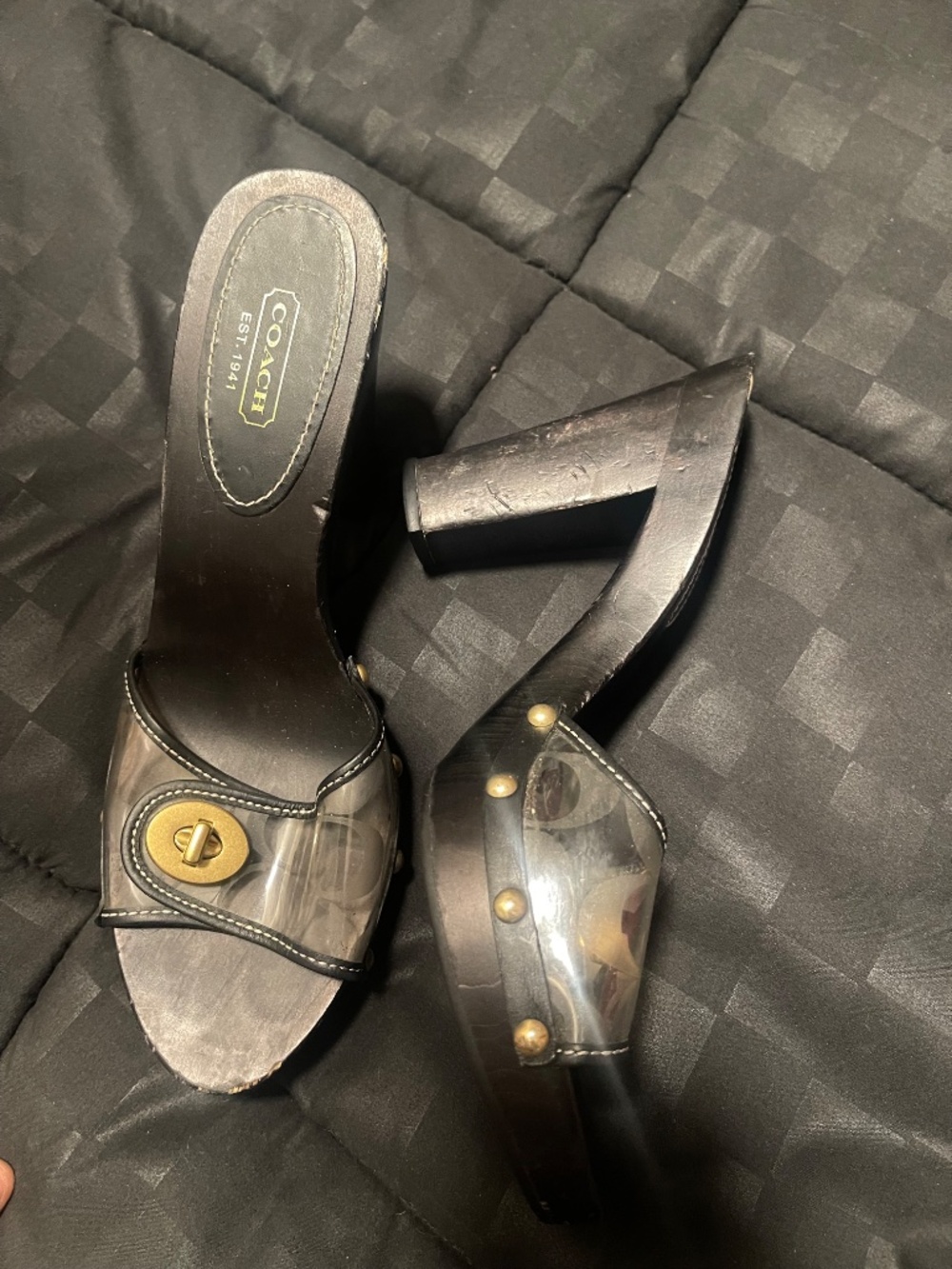Shoes - Picture 5 of 6
